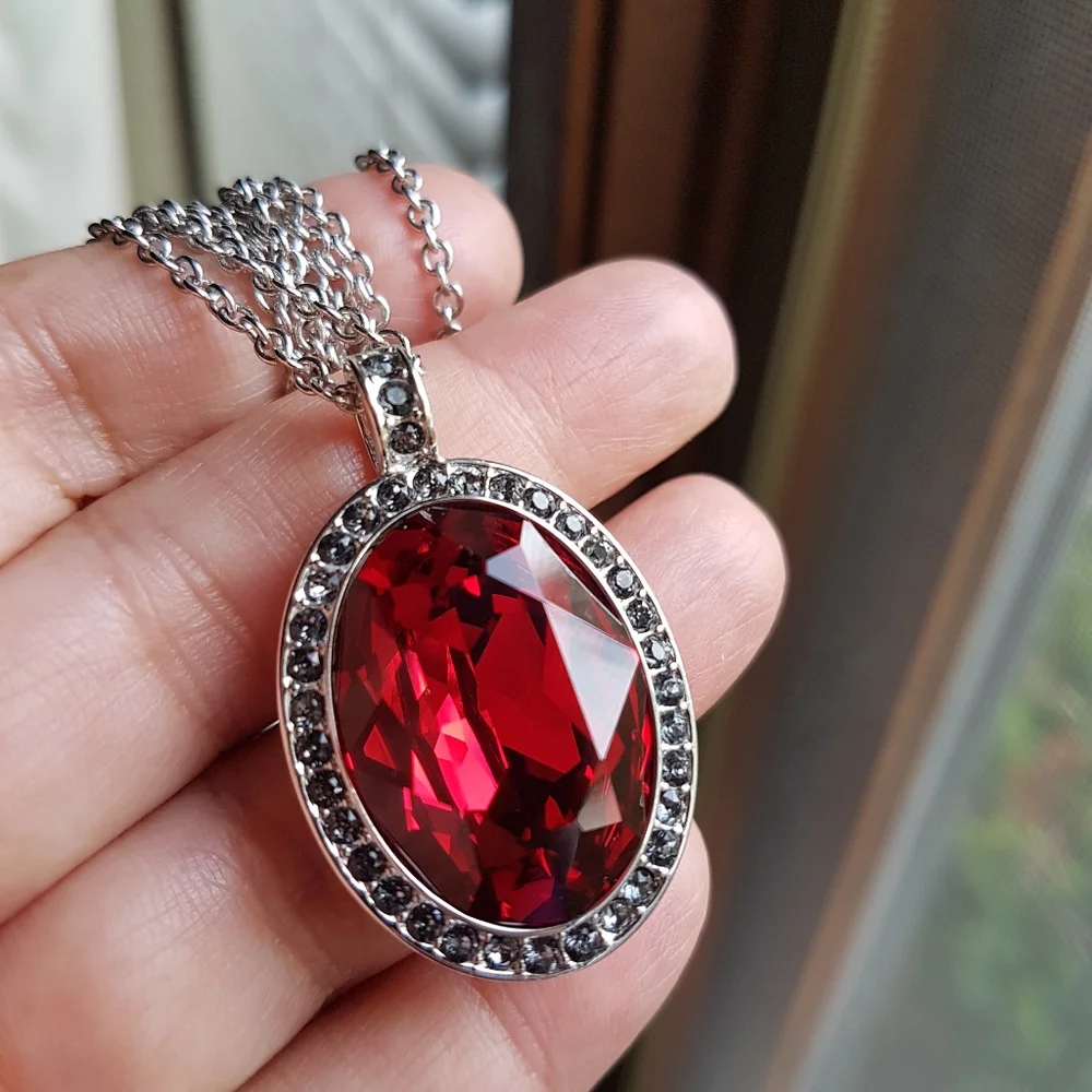 Swarovski touchstone necklace